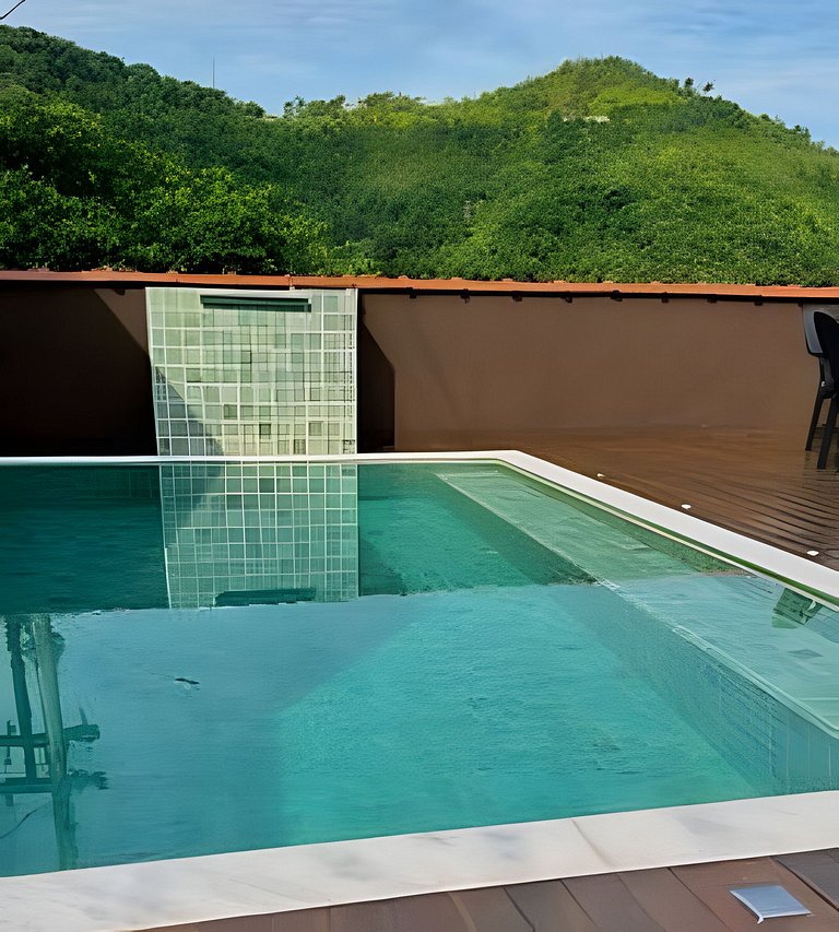 849 Casa com piscina pé na areia