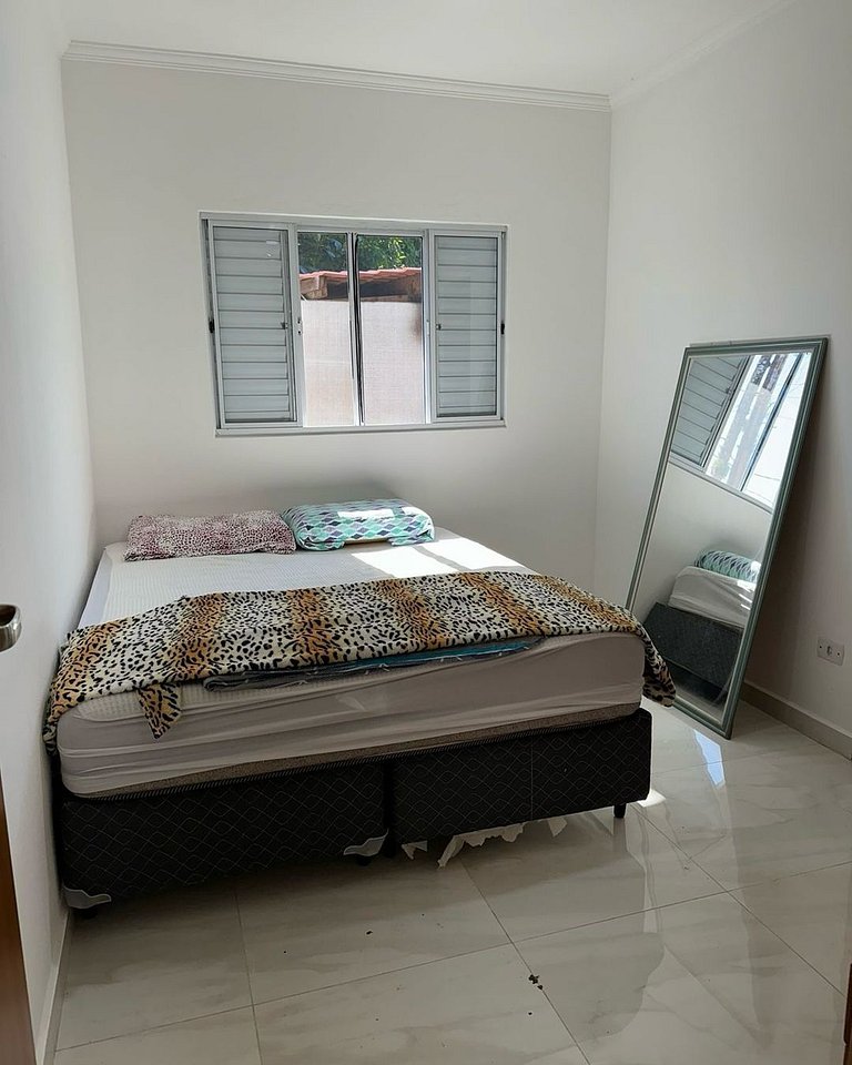 849 Casa com piscina pé na areia