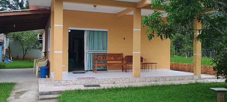 085 - Casa Salmão - Praia do Estaleiro