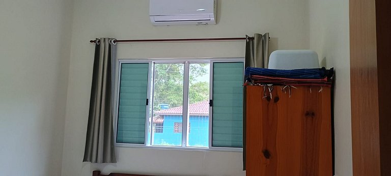 085 - Casa Salmão - Praia do Estaleiro